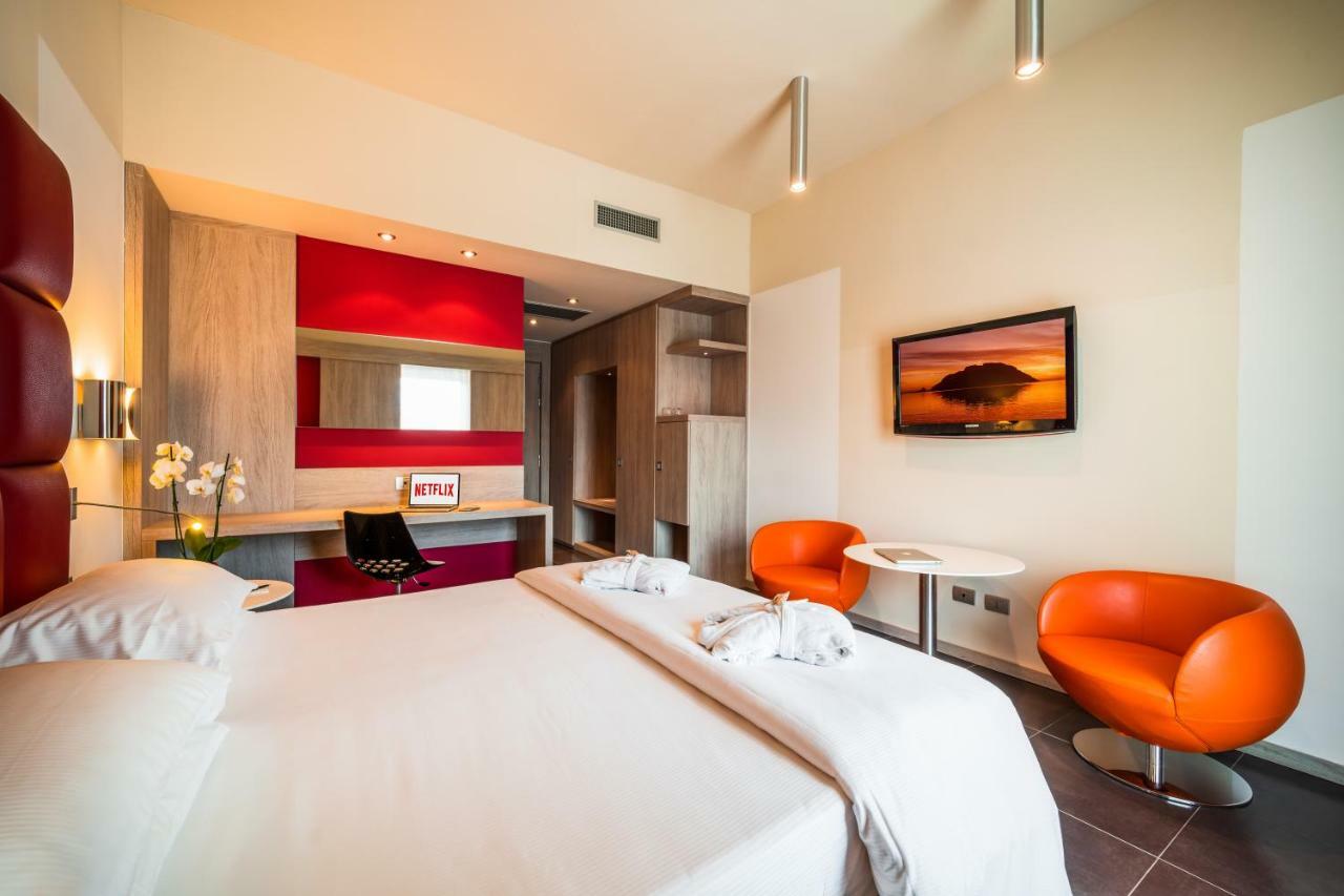 Jazz Hotel Olbia Ngoại thất bức ảnh